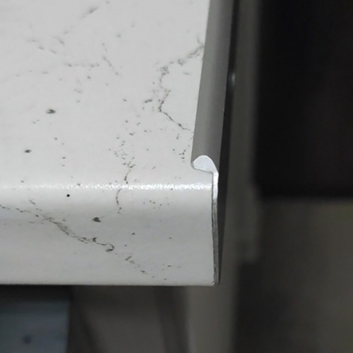 Планка торцевая к столешнице 38 R8 правая алюминий AKS_3