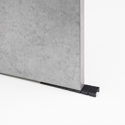 Клин мебельный 100х20х7мм подкладной обламываемый чёрный пластик для выравнивания мебели PL_3