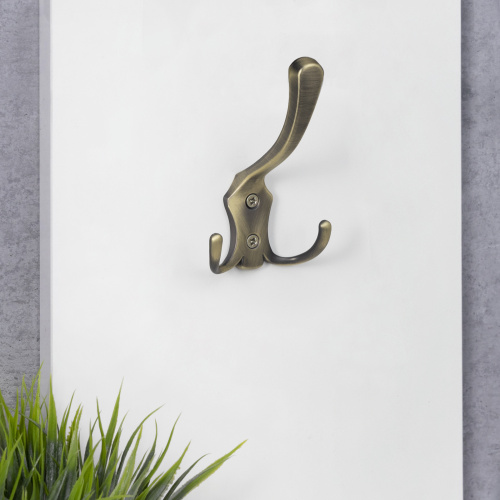 Крючок меб. трехрожковый мет. WP59 старое золото GRIDLI_3