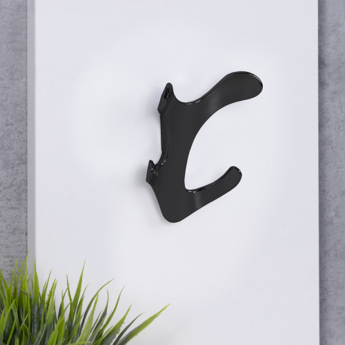 Крючок меб. четырехрожковый мет. KORAL черный матовый AKS_6