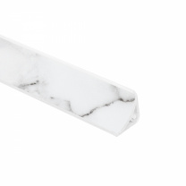 Плинтус ПВХ для столешницы мрамор белый узкий (S 015) AKS (1шт=3м.п.) фотография