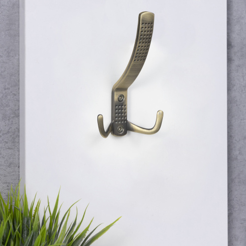 Крючок меб. трехрожковый мет. WP11 старое золото GRIDLI_4