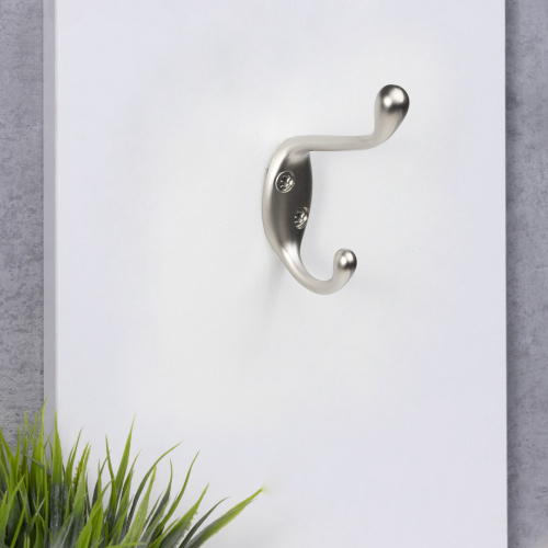 Крючок меб. двухрожковый мет. VIOL сатин AKS_5