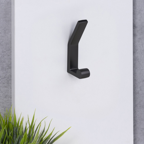 Крючок меб. двухрожковый мет. PEROLA черный матовый AKS_7