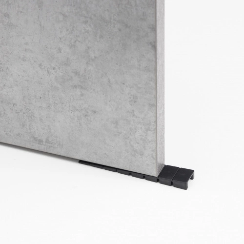 Клин мебельный 100х20х7мм подкладной обламываемый чёрный пластик для выравнивания мебели PL_3