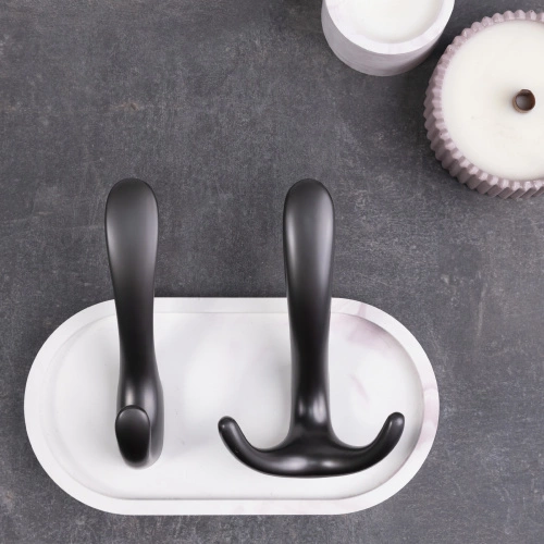 Крючок меб. двухрожковый мет. ROMA античная латунь матовая AKS_7