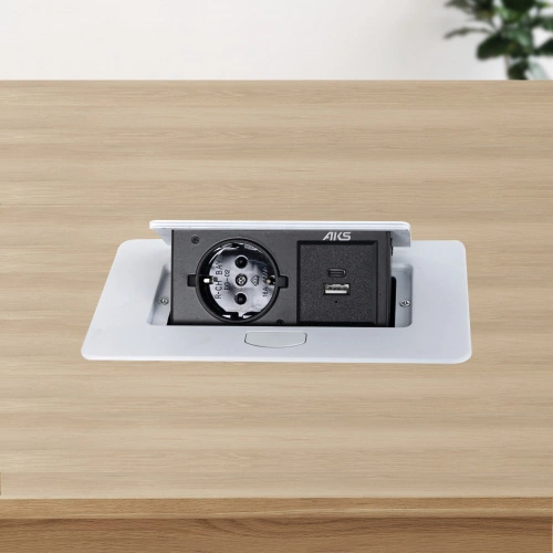 Выдвижной удлинитель Nova 4, 1 розетка, USB A + USB C, белый AKS_5