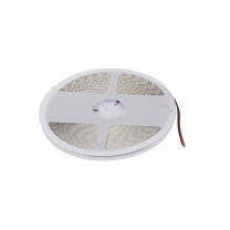 Лента светодиодная - 9,6W/m, 12V, 8мм, 2835, 120 д/м, IP20, холодный белый (6000K), CRI>80, 1100 Lm, 20м, AKS фотография